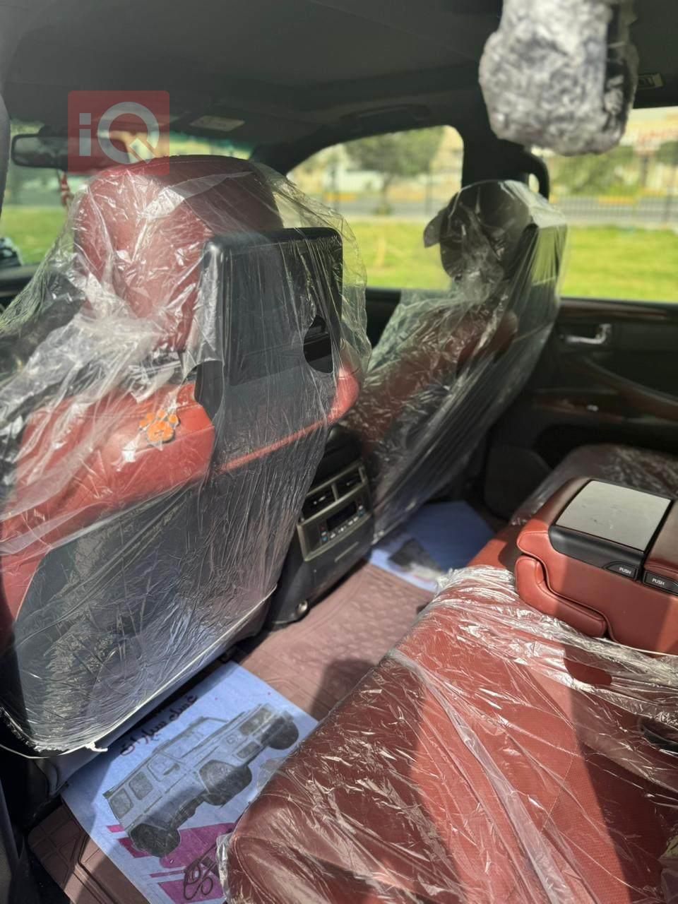 Lexus LX